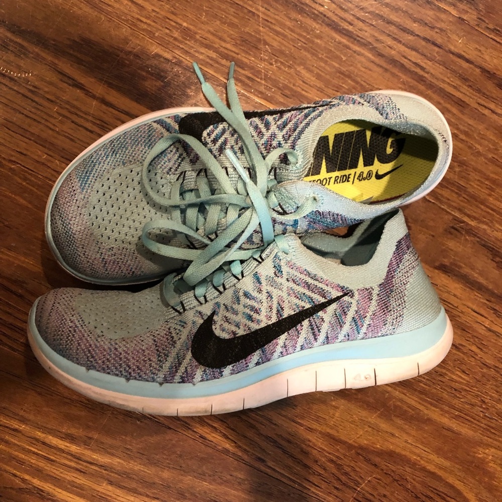 Light blue Nike free tennis shoes, size 7.5